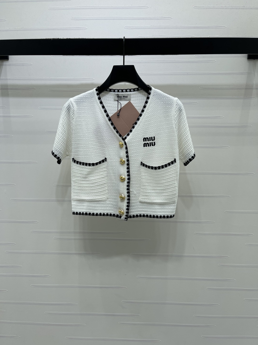 Women's short sleeves